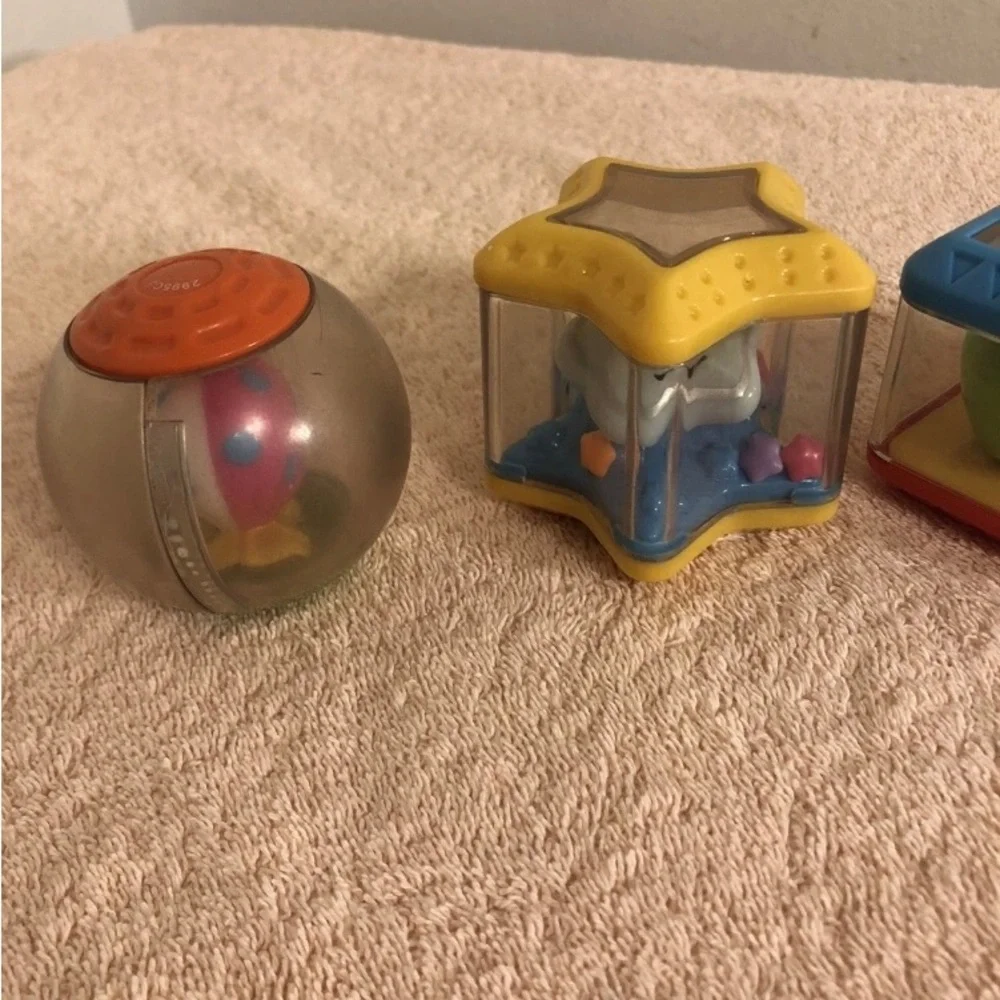 Fisher Price Peek A Boo Blocks Lot of 6
